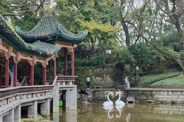 重庆有哪些浪漫的地方 适合情侣游玩的地方有哪些（鹅岭公园(鹅岭二厂)攻略）