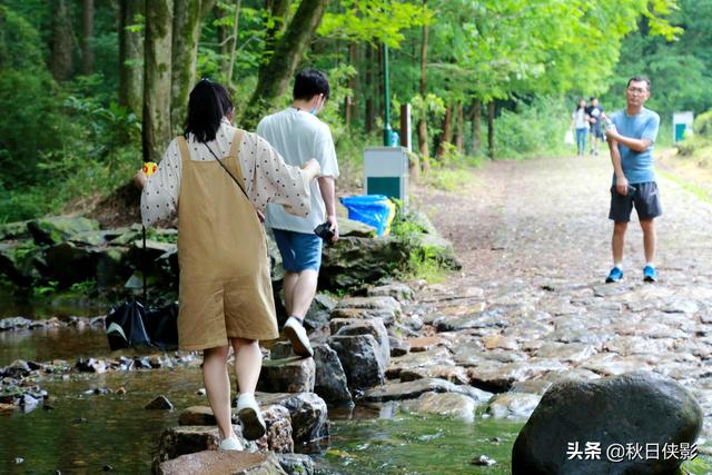 西湖边有什么景点天热适合去玩（西湖群山中隐藏一处）