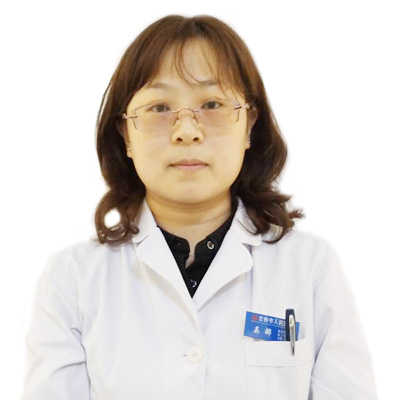 一岁小孩不会坐是否是脑的问题？