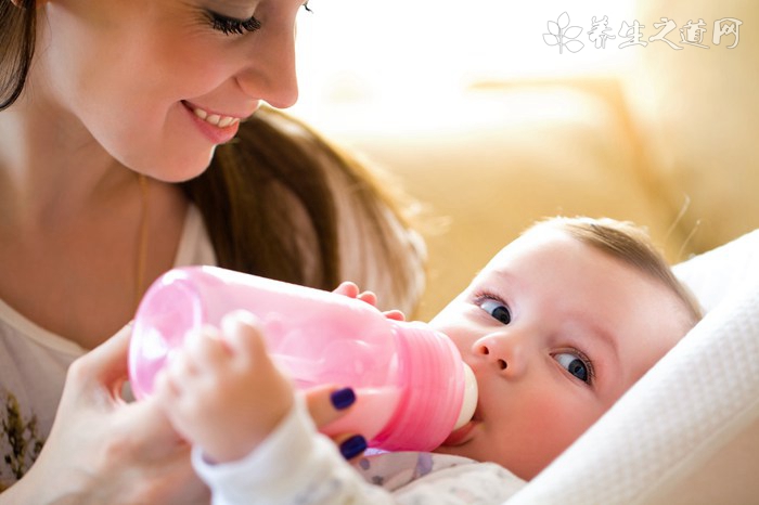 母乳喂养好还是奶粉喂养好