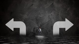 灵魂发问：动车上广播寻求医务人员的帮助，你会参与急救吗？